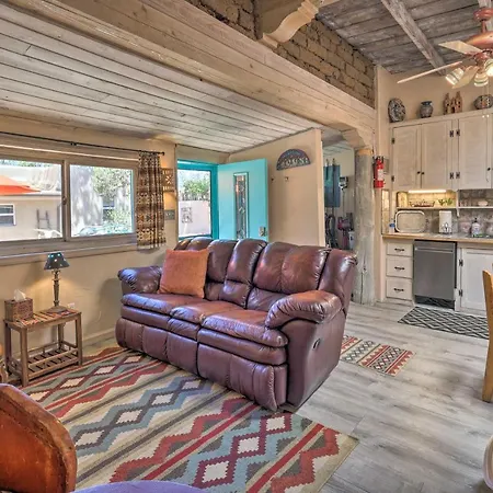 Authentic Adobe Abode < 1 Mile To Sante Fe Plaza! *
