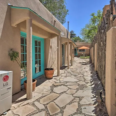 Authentic Adobe Abode < 1 Mile To Sante Fe Plaza! Holiday home Santa Fe