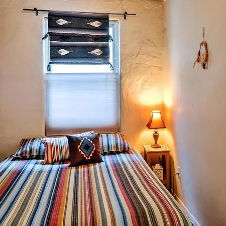 Authentic Adobe Abode < 1 Mile To Sante Fe Plaza!