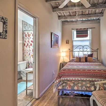 Holiday home Authentic Adobe Abode < 1 Mile To Sante Fe Plaza! Santa Fe