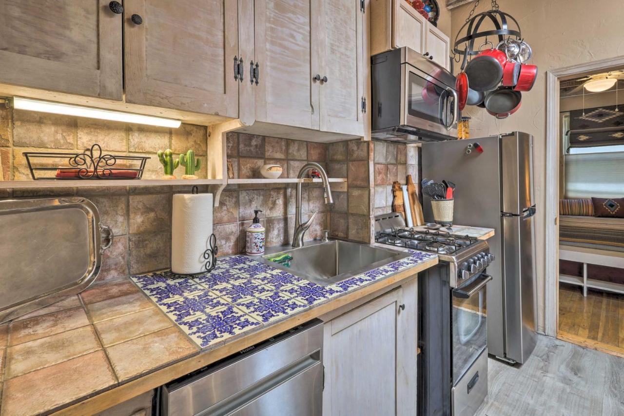 Authentic Adobe Abode Less Than 1 Mile To Sante Fe Plaza! Holiday home